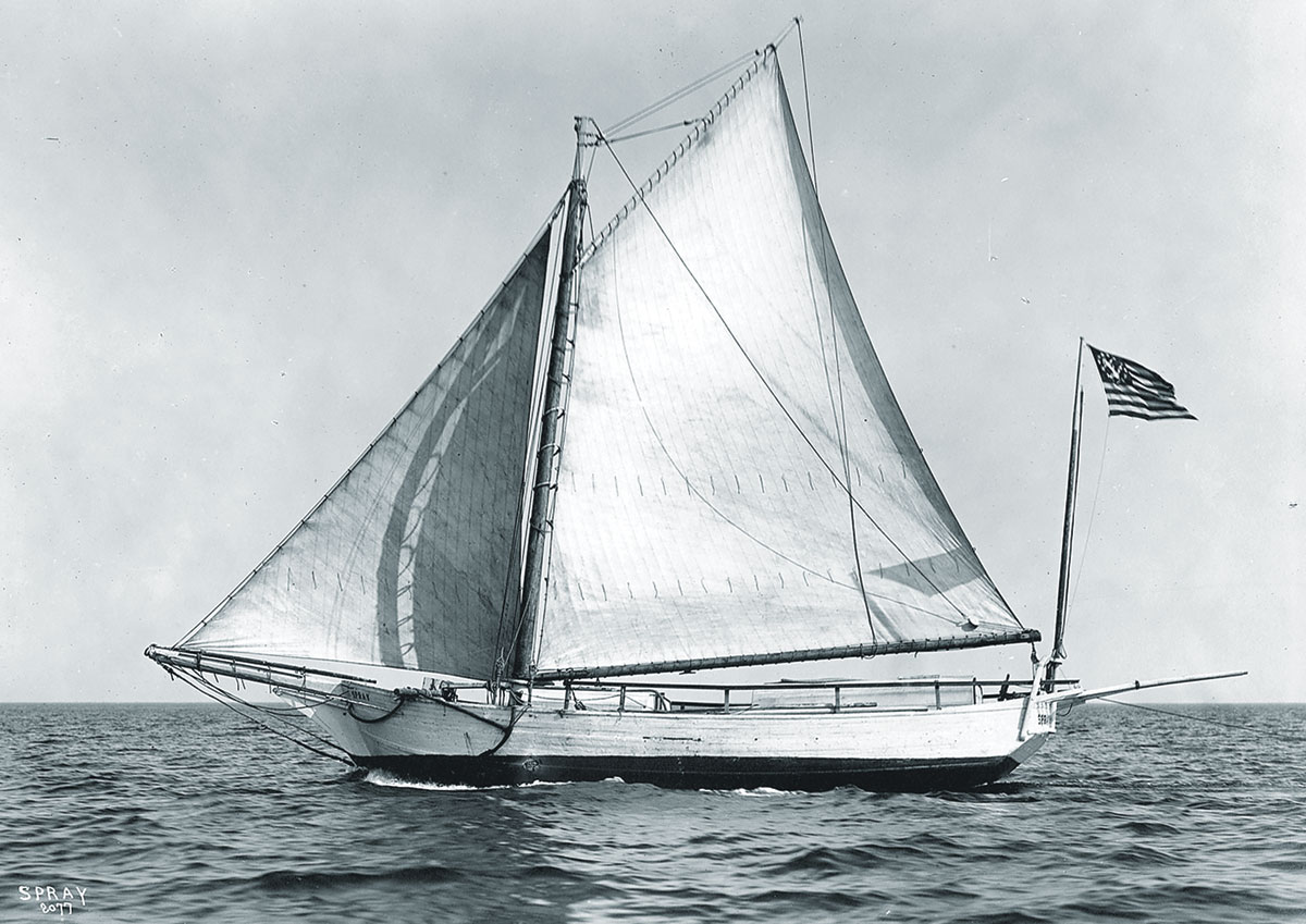 SPRAY sails near Sydney, Australia
