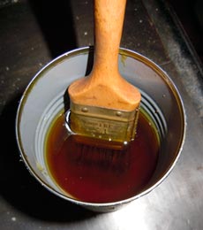 Brush stored in raw linseed oil.