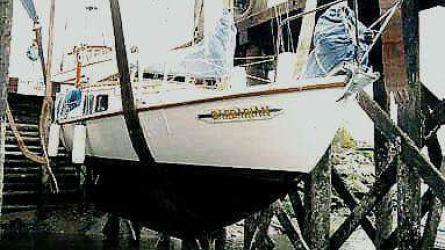 Herreshoff H-28, BARBARIAN