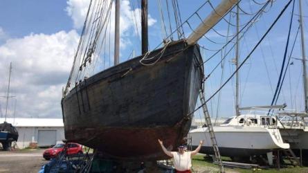 Schooner PURSUIT (ex-VOYAGER).