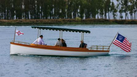 1906 ELCO ELECTRIC LAUNCH -Willow underway