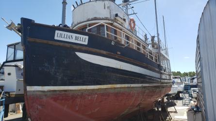 The Lillian Belle, cruiser 