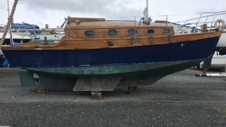 Tegolin is a 26ft Maurice Griffiths 'Athene' design, starboard side view
