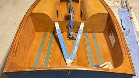 English Wooden Optimist Dinghy – Hull No. K3658, view of boat from stern