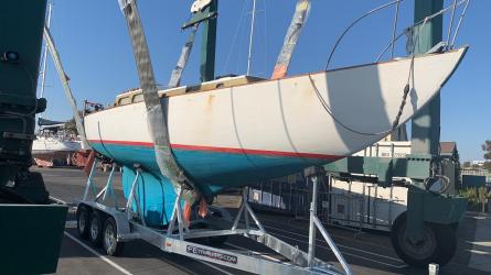 1951 Kettenburg K-38 with trailer, lifted full keel view