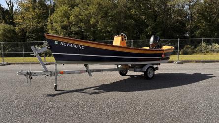 CLC Peeler Skiff 16', on trailer port side view