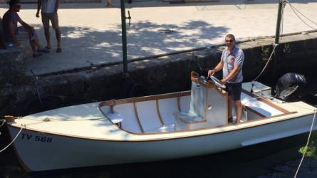 Zoran Bozovic designed and built this 18' launch.