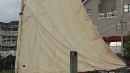 LAZY LUCY, 24' catboat designed by Fenwick C. Williams.