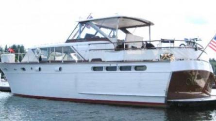 MISS SUSIE is a Chris-Craft Constellation built in 1959.