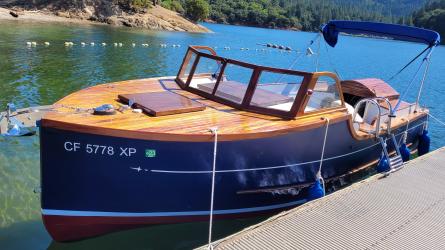 22' Raised deck cruiser