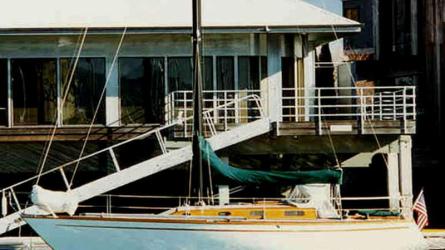 The sloop TOPAZ