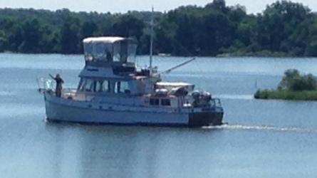 Grand Banks Classic 36 ft. 1972, 2 cabins, 2 diesel engines, 2 helm stations, 2 heads