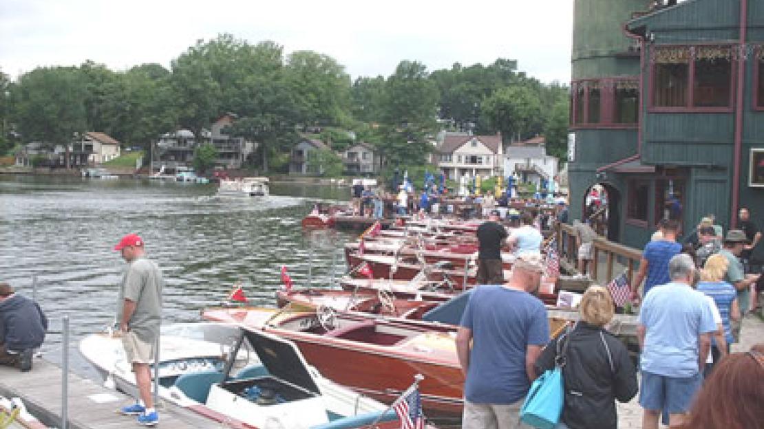 Portage Lakes Antique and Classic Boat Show Wooden Boat