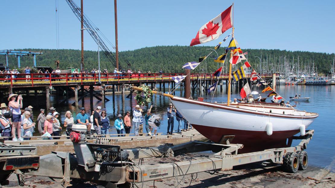 The 30’ sloop DOROTHY.