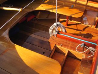 BILL GARDEN 12FT “TOMCAT” CATBOAT, up close view inside