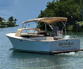 1970 LUZIER 26 CUSTOM CENTER CONSOLE