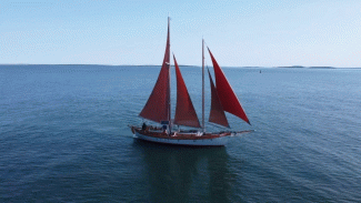 52 foot staysail schooner MOONDRIFT, undersail starboard side view