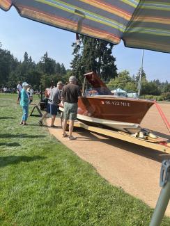 One of a kind DeFir 16' Mahogany Runabout