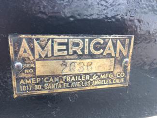 1956 Essaness Craft 23' classic wooden, trailer plate