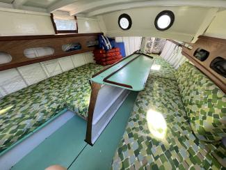 Silk Purse, inside view main v-berths