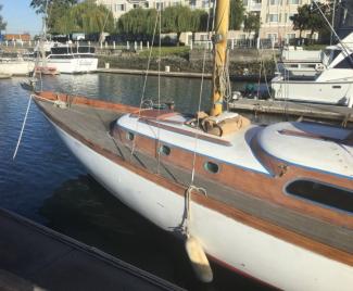 47' Ted Carpentier Ketch Sea Wings Port Side forward
