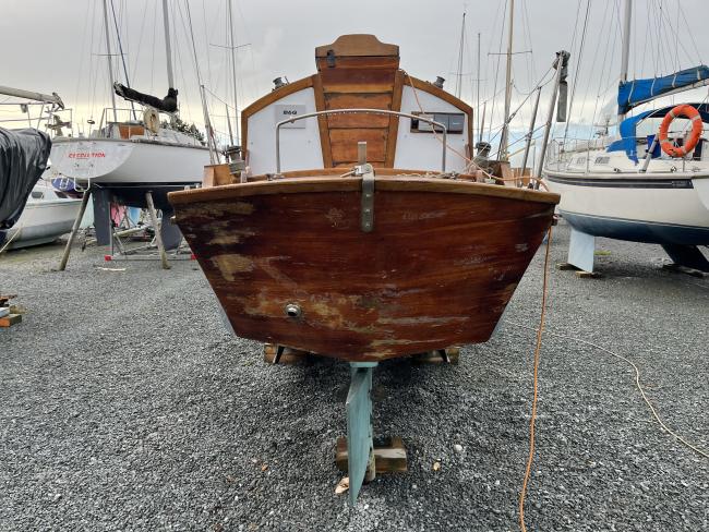 Shoal Water Classic, on trailer full transom view