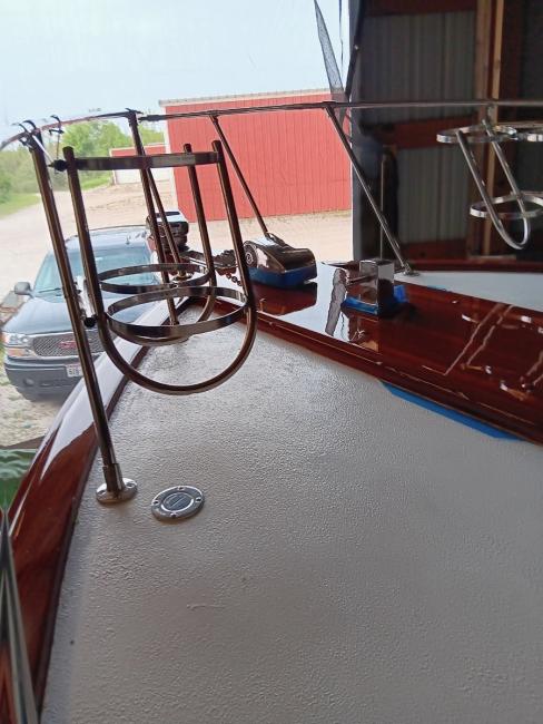 1963 Chris-Craft Futura 33', on deck looking toward bow