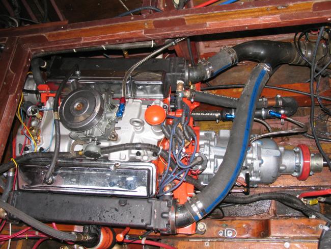 1963 Chris-Craft Futura 33', engine view