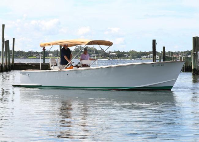 1970 LUZIER 26 CUSTOM CENTER CONSOLE