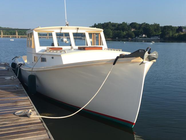 32' Lobster Yacht, Rok'Oppa, docked