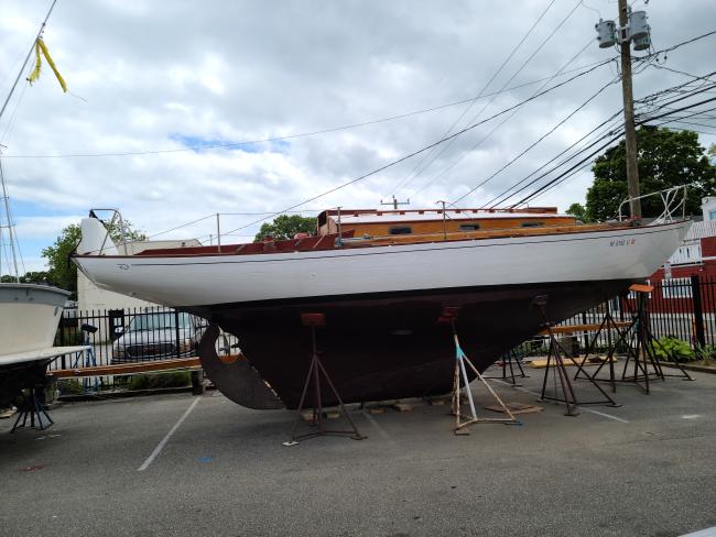 34" Hinckley Sou'wester 1948, on trailer starboard side view