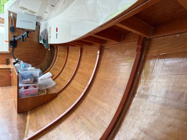 AREY'S XFC 22' CAT, view inside