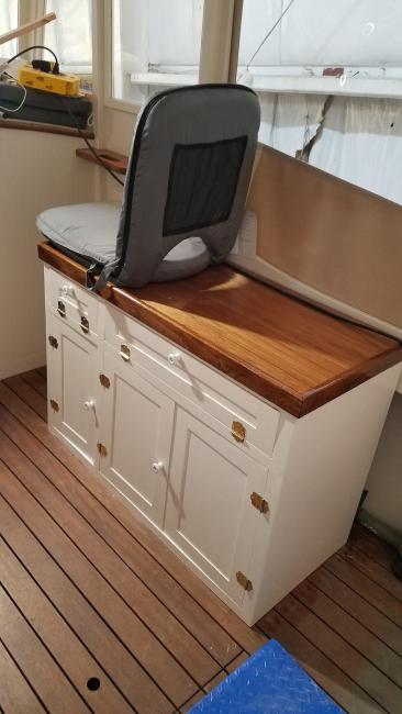 Doug  Hylan Bowler 26' 6" Power Cruiser , view inside cockpit