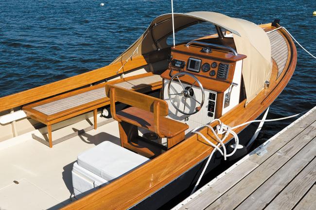 Nancy Lee First Light Powerboat, inside view wheel