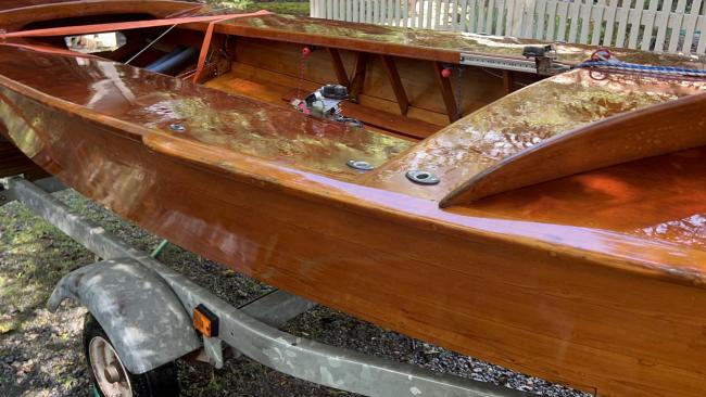 GERBER ALL-VARNISHED WOODEN SNIPE SAILBOAT 17' 300 lbs, on trailer view inside