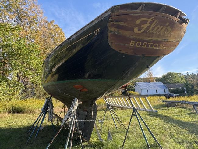 HINCKLEY 44' YAWL, on stands transom view