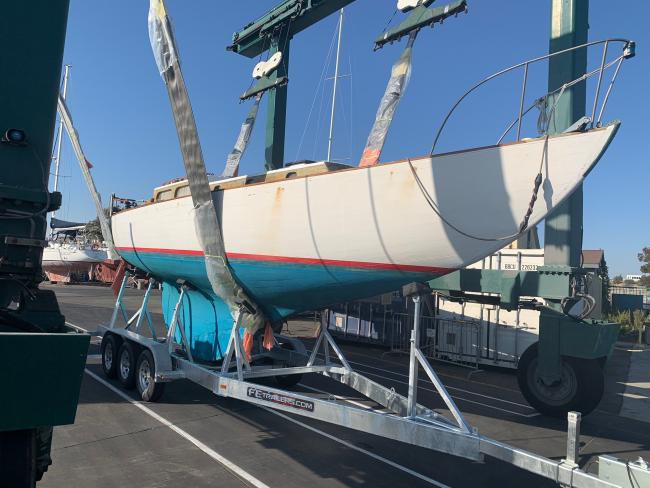 1951 Kettenburg K-38 with trailer, lifted full keel view