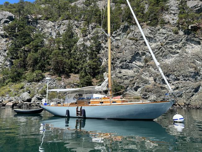 41' K Aage Nielsen sloop 324-A BUTTERFLY,  in water starboard view