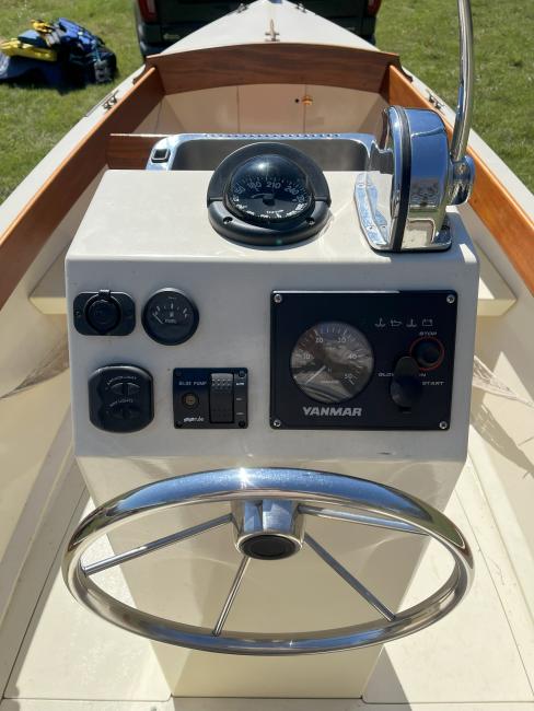 RESCUE MINOR 2007, wheel and control panel