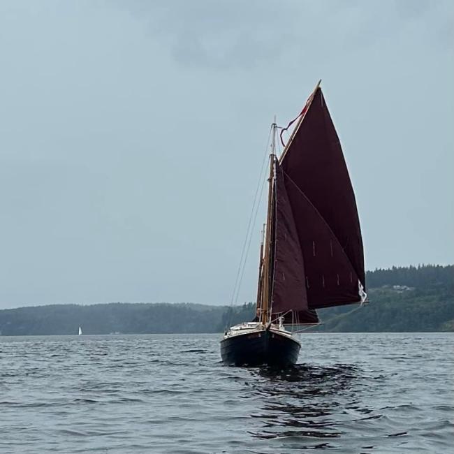 Iain Oughtred Eun Na Mara built in Port Townsend, underway