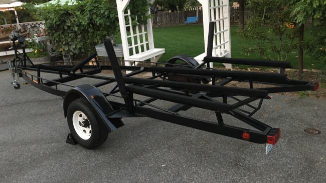 1956 Essaness Craft 23' classic wooden, photo of trailer, without boat