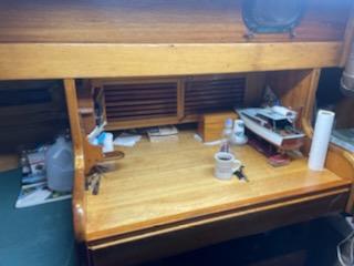 MacIntosh Schooner for sale, inside view