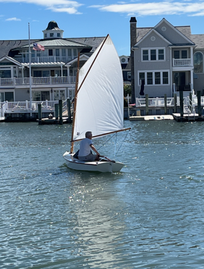 Melonseed Day Sailer, undersail looking at stern port side