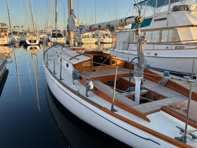 "MERRYWING" A 39' sloop, 