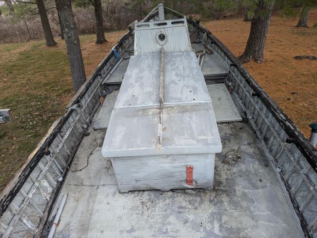 Mark ll Motor Whaleboat  For Free, view from above looking at deck