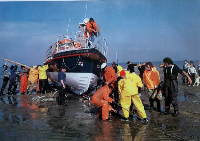 Ex-RNLI Silver Jubilee Lifeboat from UK, UK hauling out