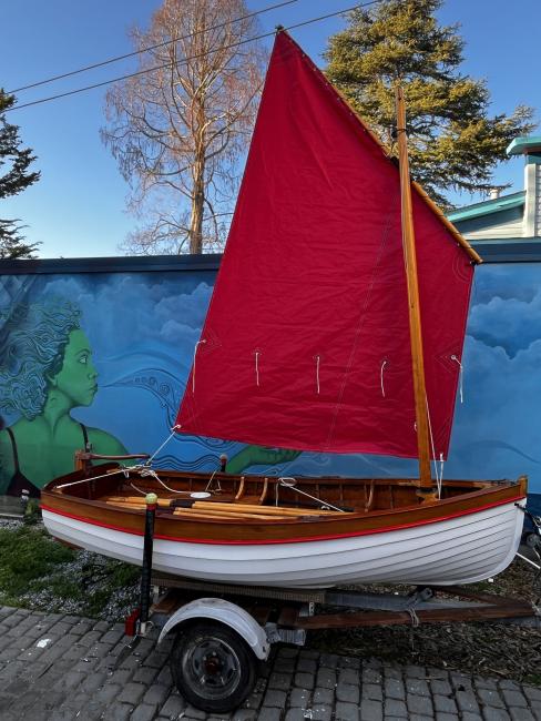 Classic Captain's Gig, on trailer sail up