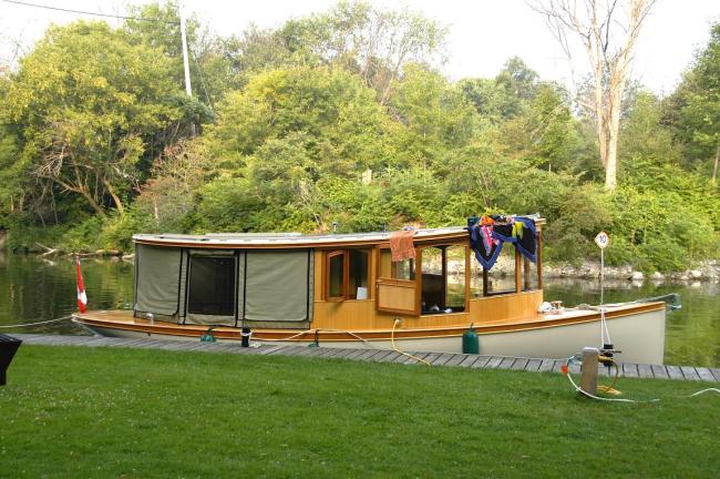 Sparks 30' electric/solar/diesel , docked starboard side