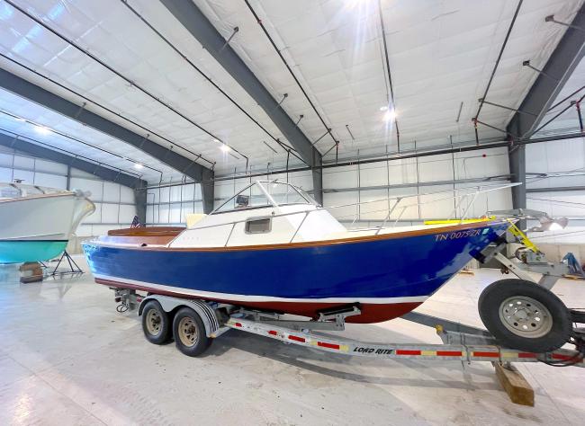 1968/2018 CHRIS-CRAFT CAVALIER CUTLASS 27, starboard bow