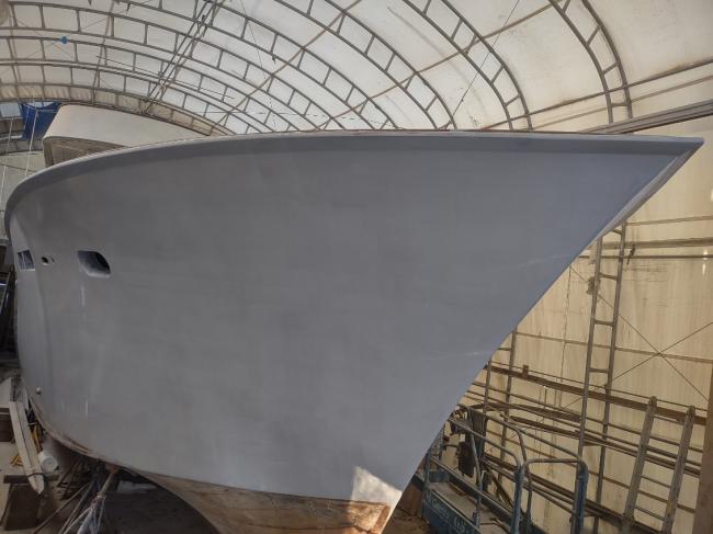 1965 Chris-Craft Constellation, inside starboard bow view